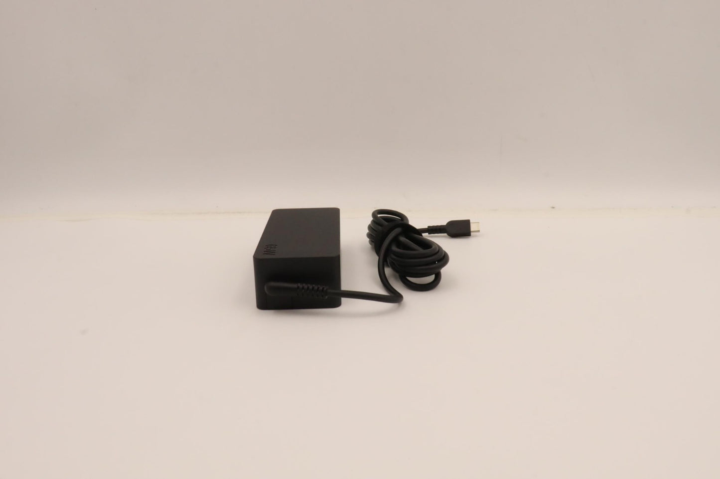 Lenovo 5A10W86250 power adapter/inverter Indoor 65 W Black Charger