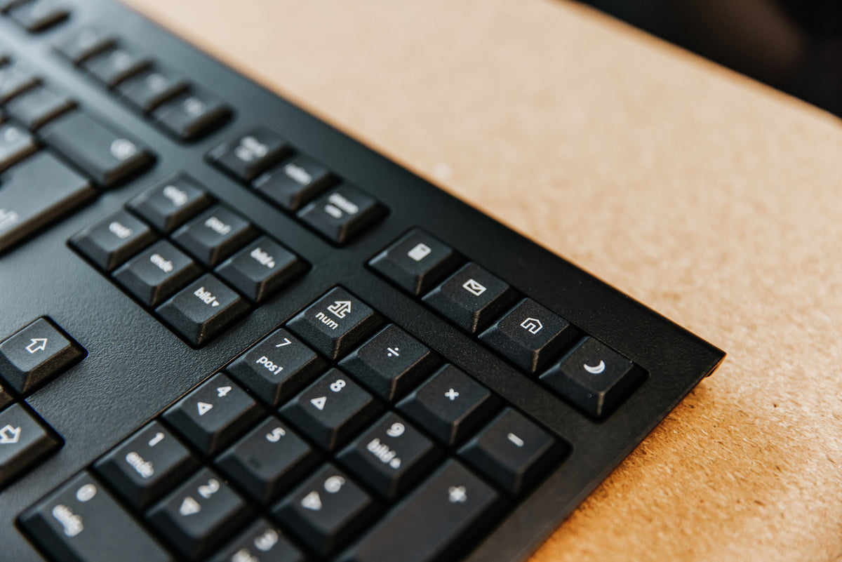 CHERRY KW 3000 Universal Wireless Keyboard (Black)