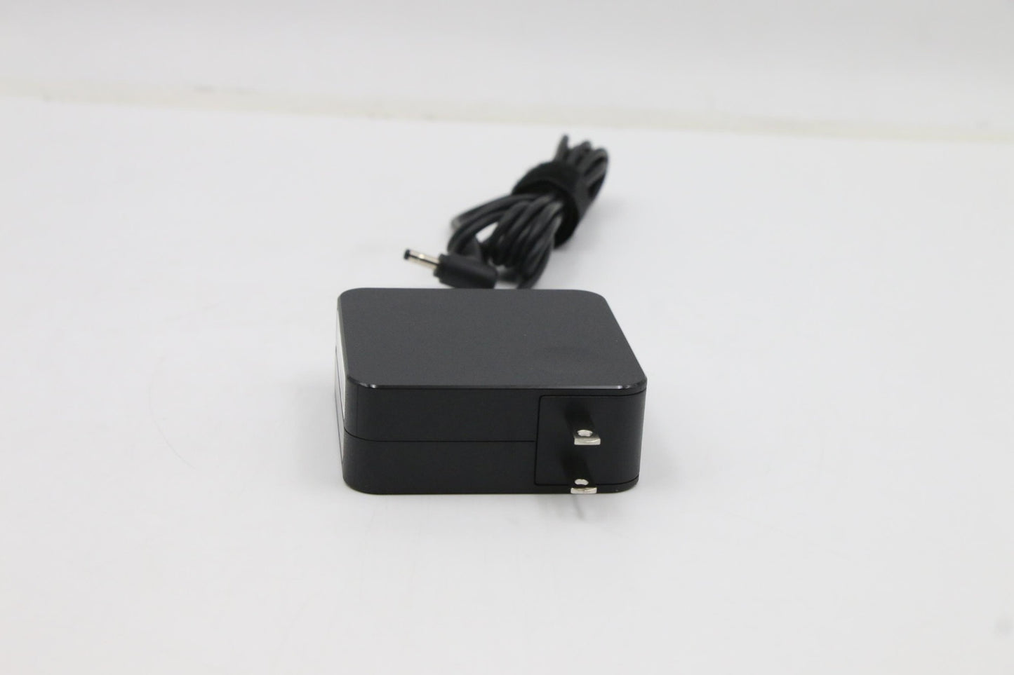 Lenovo 01FR146 power adapter/inverter Indoor 65 W Black Charger