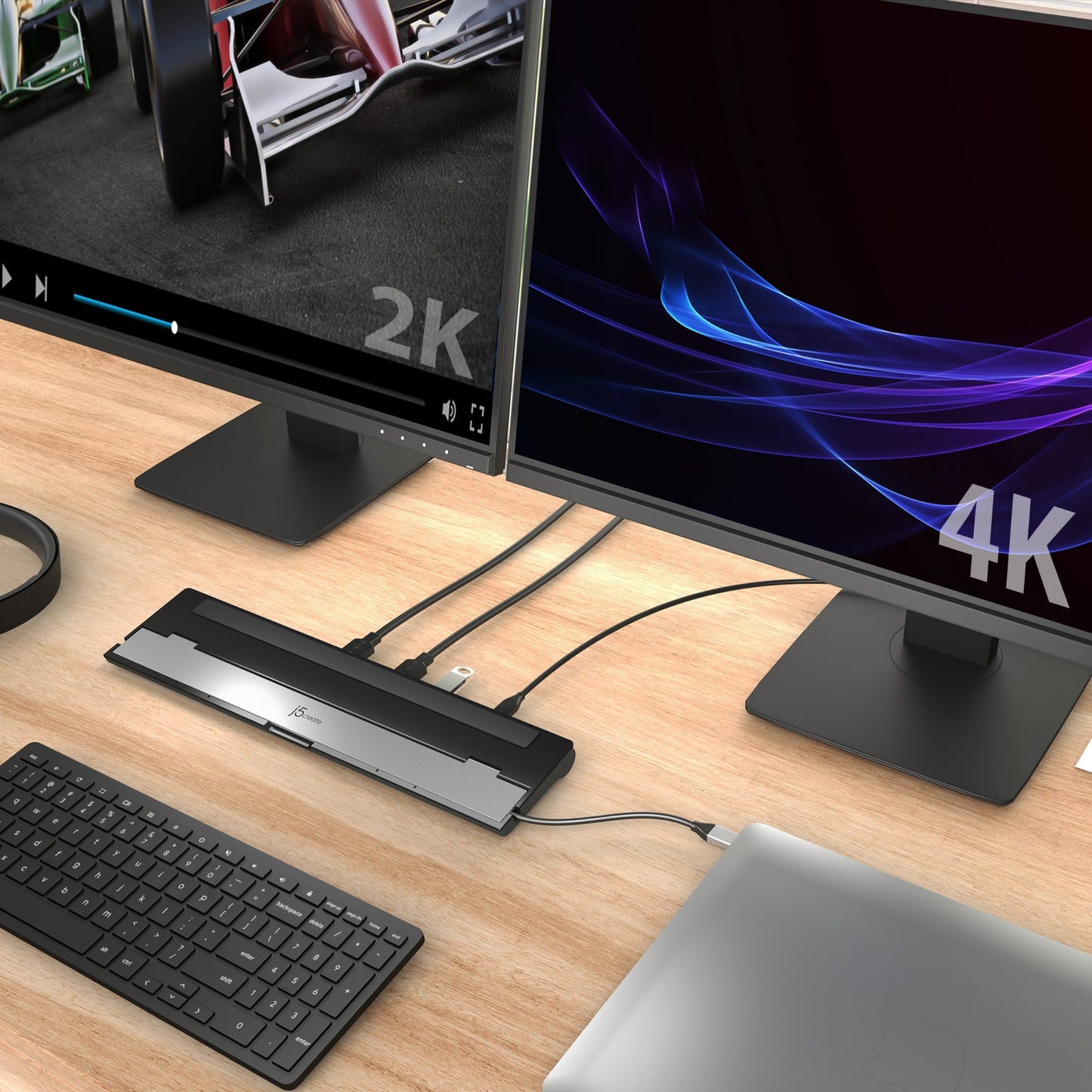j5create JCD542-N USB-C® HDMI™ Docking Station