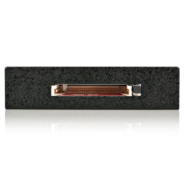 StarTech.com 3.5in Drive Bay IDE to Single CF SSD Adapter Card Reader - TAA Hub