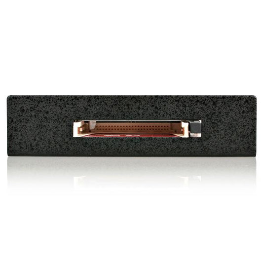 StarTech.com 3.5in Drive Bay IDE to Single CF SSD Adapter Card Reader - TAA Hub
