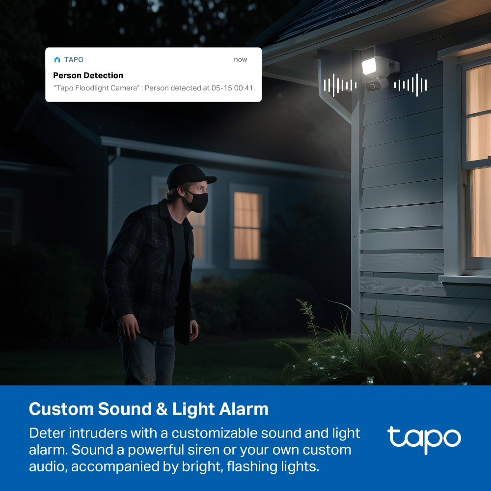 TP-LINK Tapo Solar-Powered Floodlight Pan/Tilt Security Camera Kit