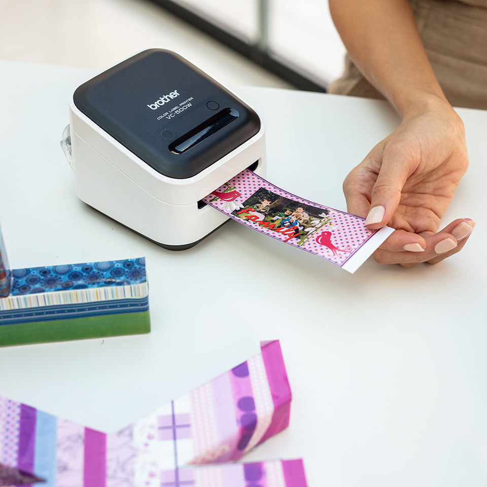 Brother VC-500W label printer ZINK (Zero-Ink) Colour 313 x 313 DPI 8 mm/sec Wired &