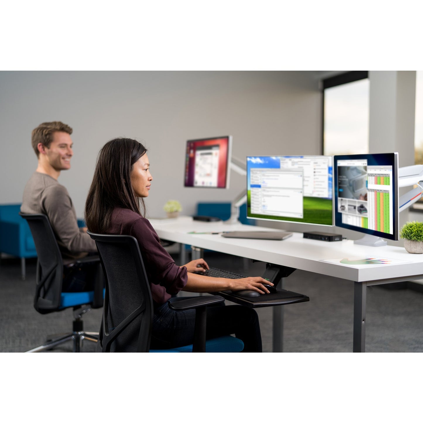 Kensington SmartFit One-Touch Height-Adjustable Single Monitor Arm Mount