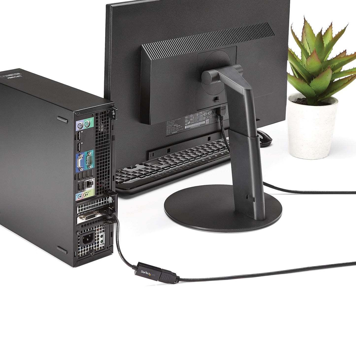 StarTech.com DisplayPort to HDMI Adapter - 4K 30Hz Active DisplayPort to HDMI Video Cable