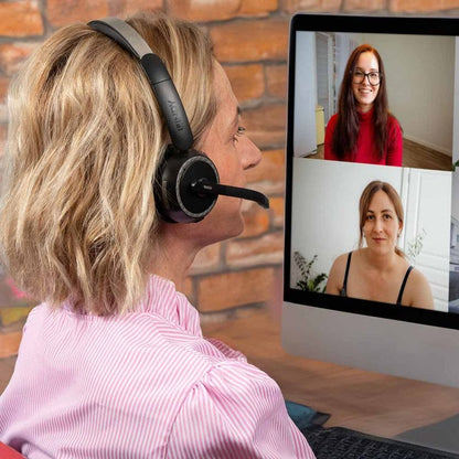Lindy L118 Wireless Noise Cancelling Headset & Charging Base