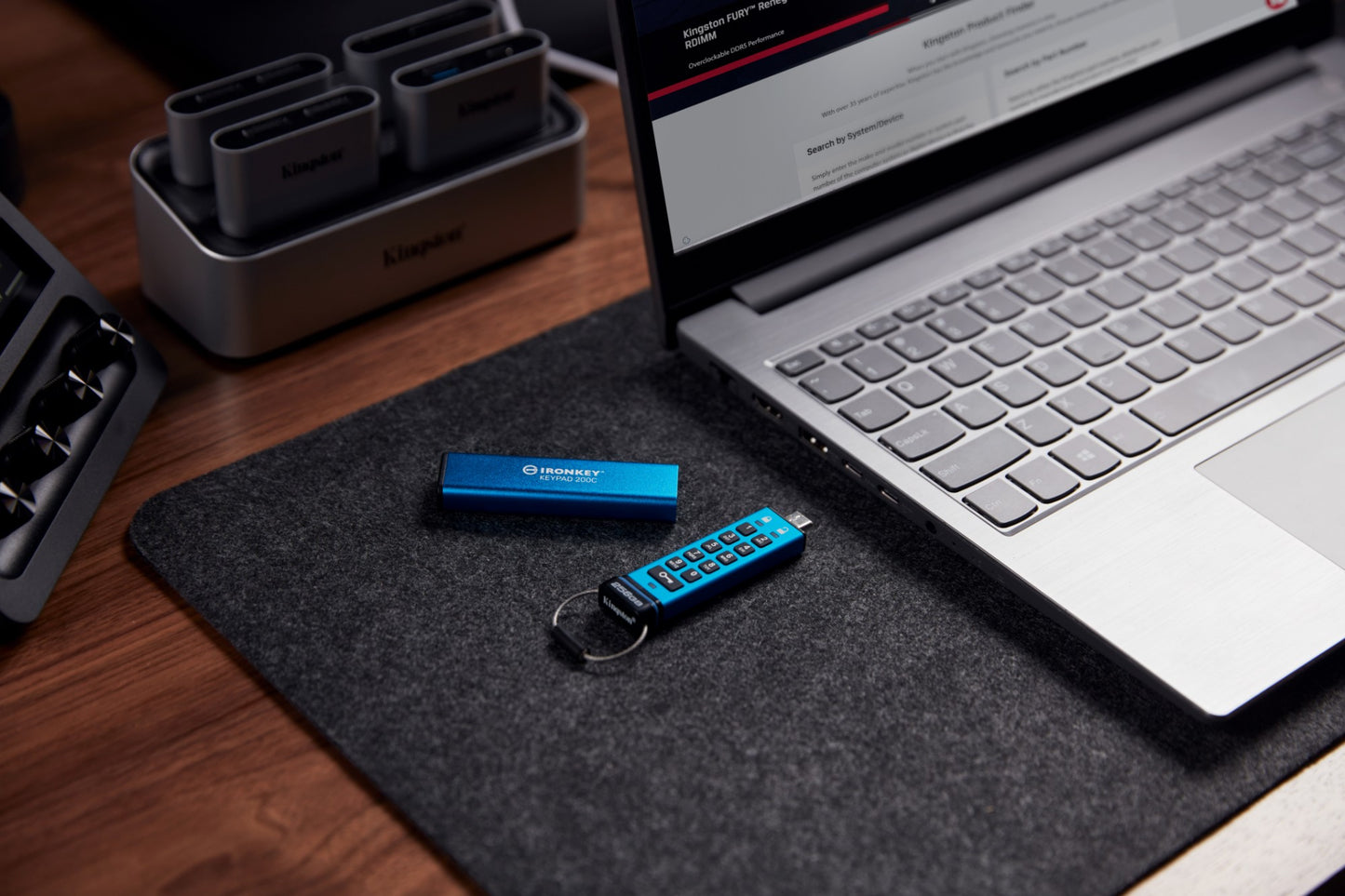 Kingston Technology IKKP200C/256GB 256GB HDD