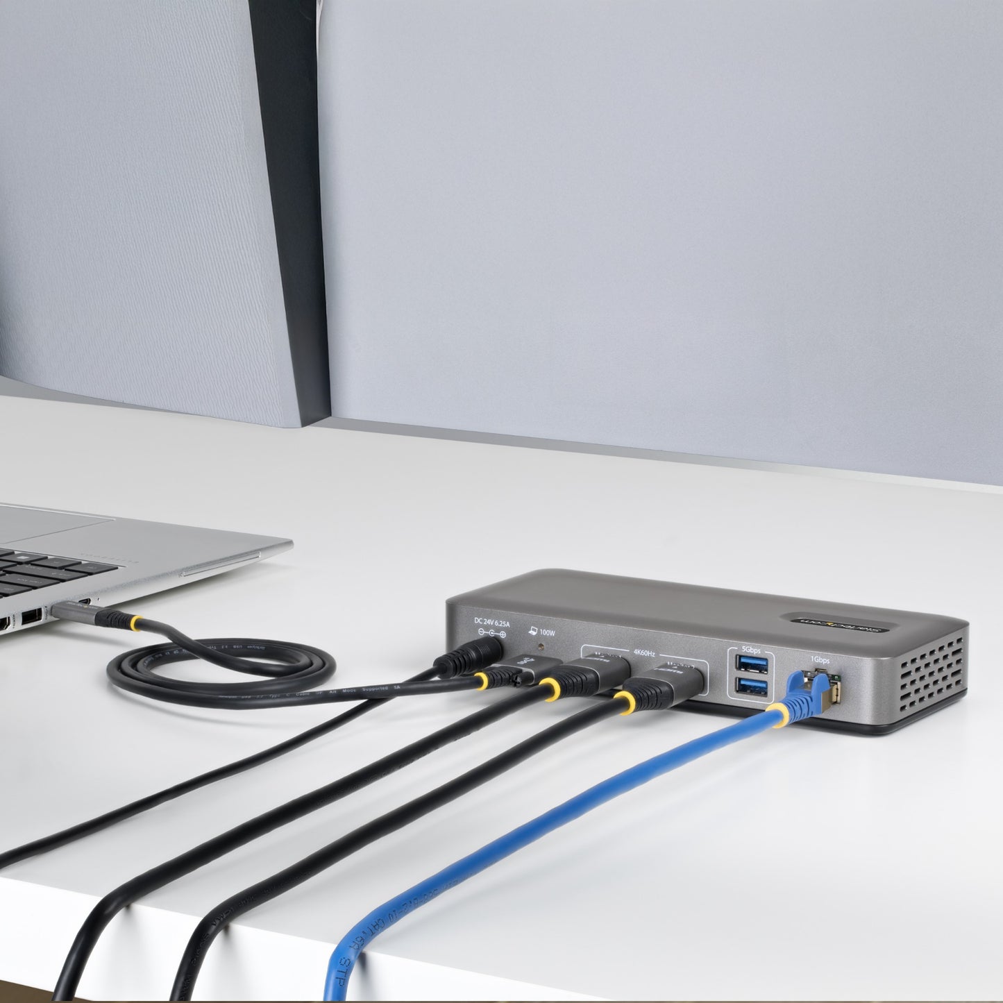 StarTech.com Dual-Monitor USB-C Docking Station 100W (196UE)