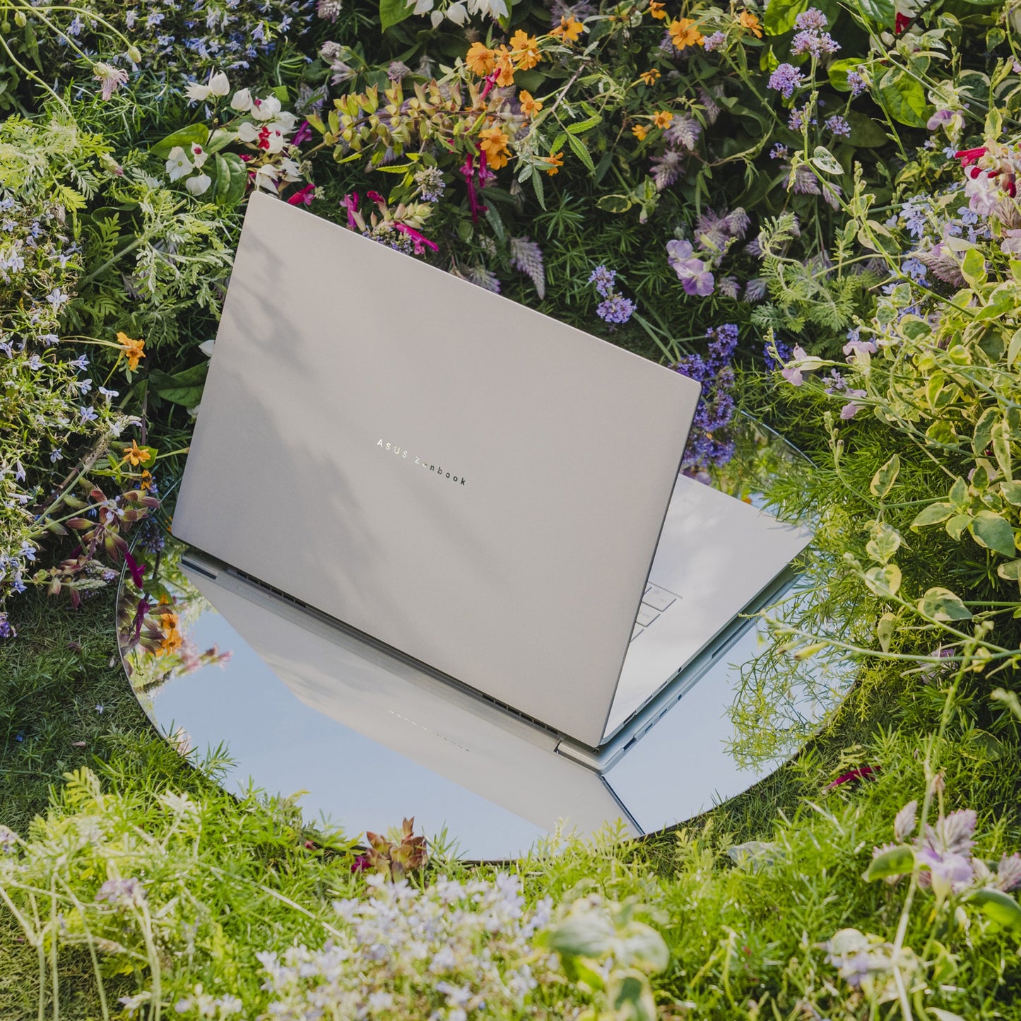 ASUS Zenbook S16 UM5606GA-SR040W Copilot+ PC 16" Ryzen AI 7 445 32GB 1TB SSD Laptop