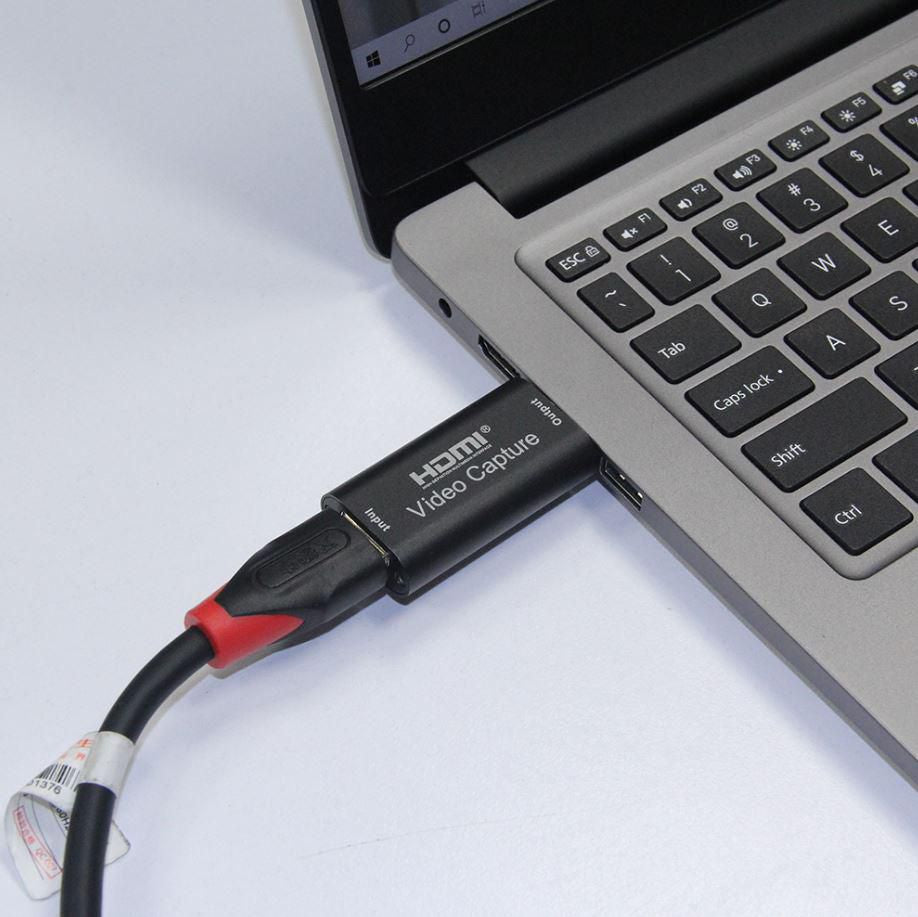 Microconnect MC-GEN-CH USB graphics adapter 3840 x 2160 pixels Black Hub