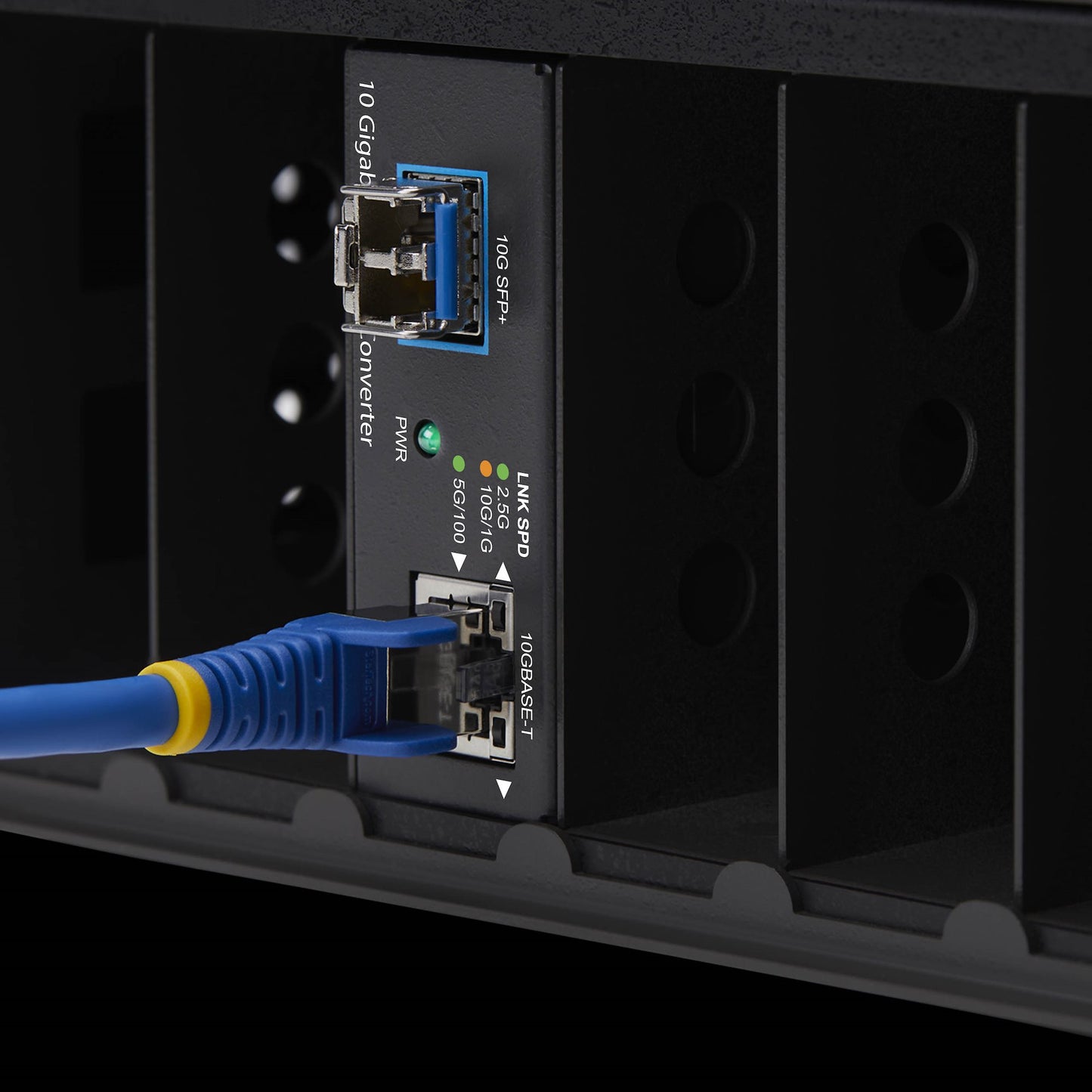 StarTech.com 10GbE Multi-Gigabit Open SFP+ Fiber Media Converter, Standalone Networking