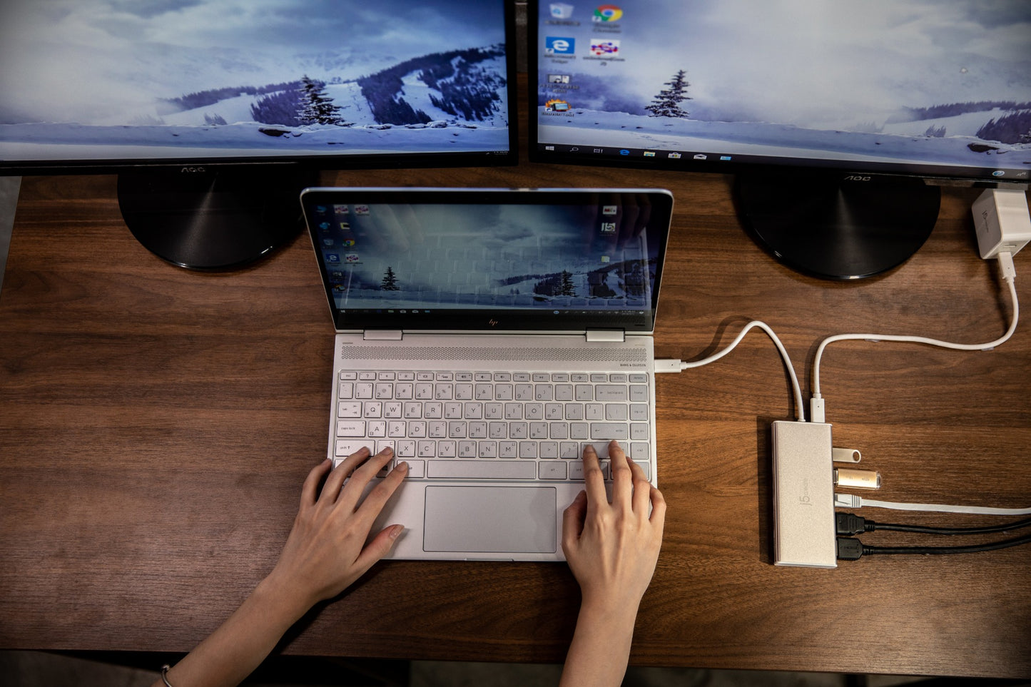 j5create JCD381-N Type-C™ Mini USB-C Docking Station