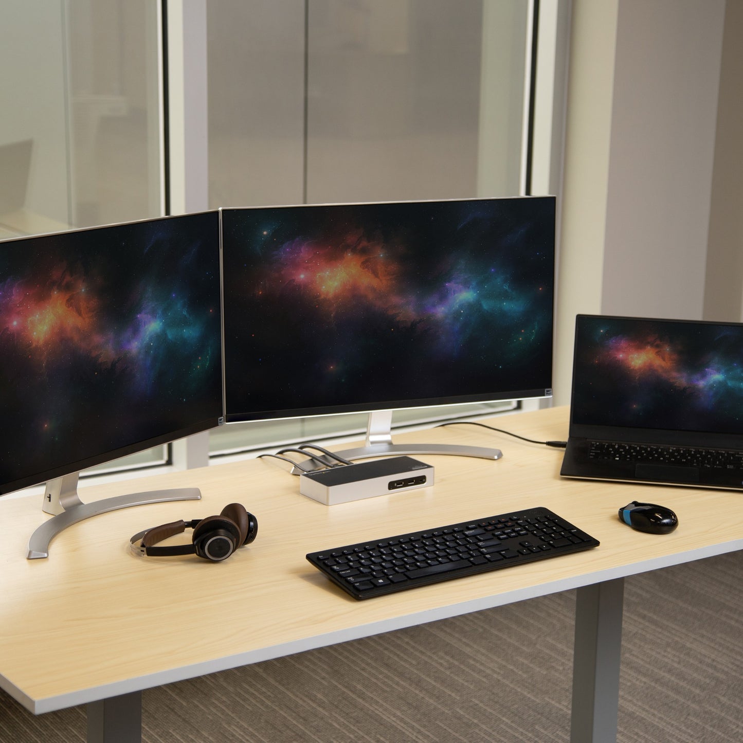 StarTech.com Monitor & DVI/VGA USB Docking Station