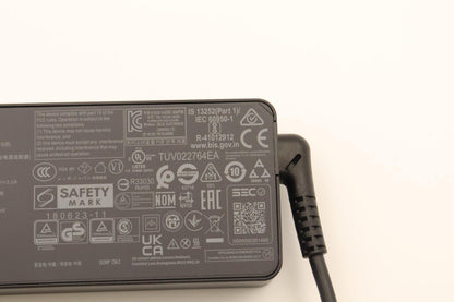 Lenovo 5A10W86250 power adapter/inverter Indoor 65 W Black Charger