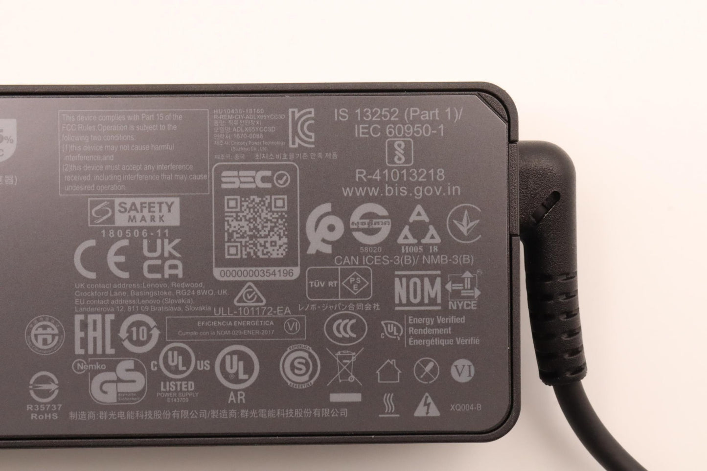 Lenovo 5A10W86254 power adapter/inverter Indoor 65 W Black Charger