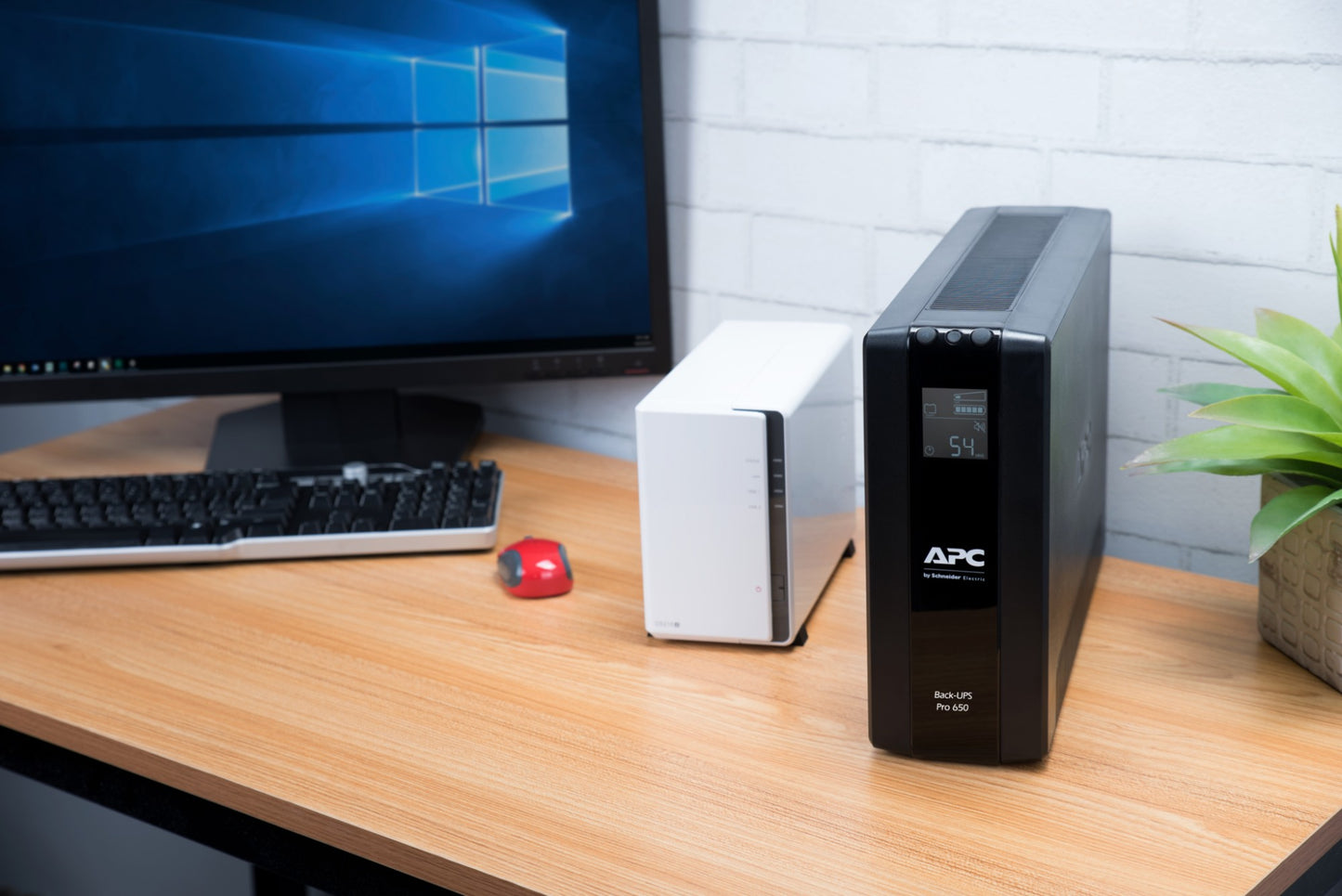 APC BR650 650VA 390W Line-Interactive UPS