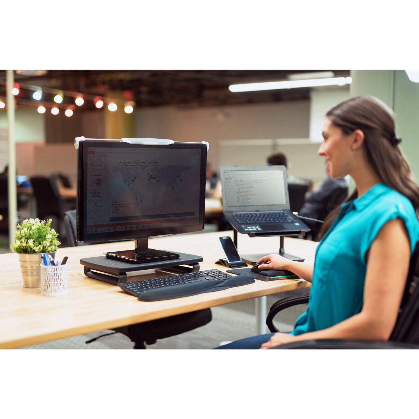 Kensington SmartFit Monitor Stand Plus for screens up to 24” - Black Mount