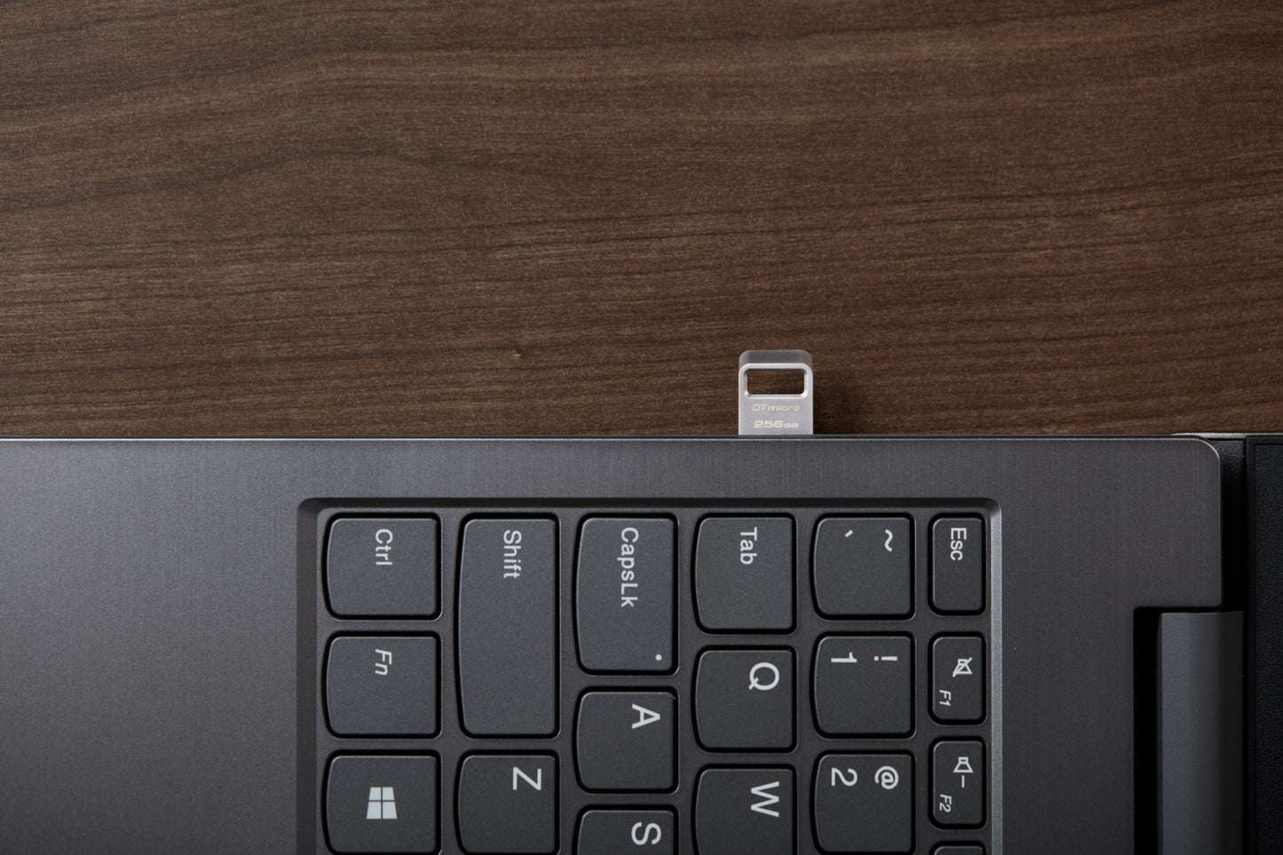 Kingston Technology DTMC3G2/256GB 256GB HDD