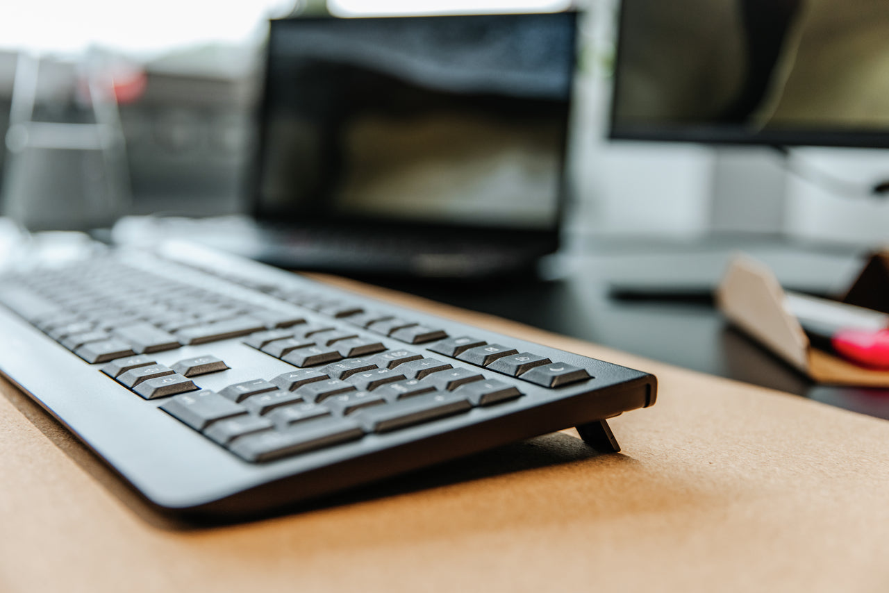 CHERRY KW 3000 Universal Wireless Keyboard (Black)