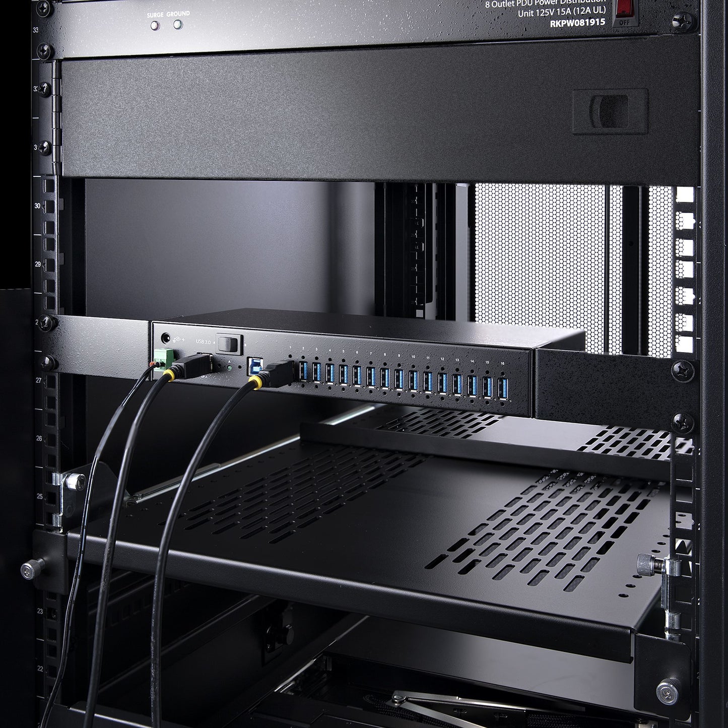 StarTech.com 16-Port Industrial USB 3.0 Hub 5Gbps, Metal, DIN/Surface/Rack