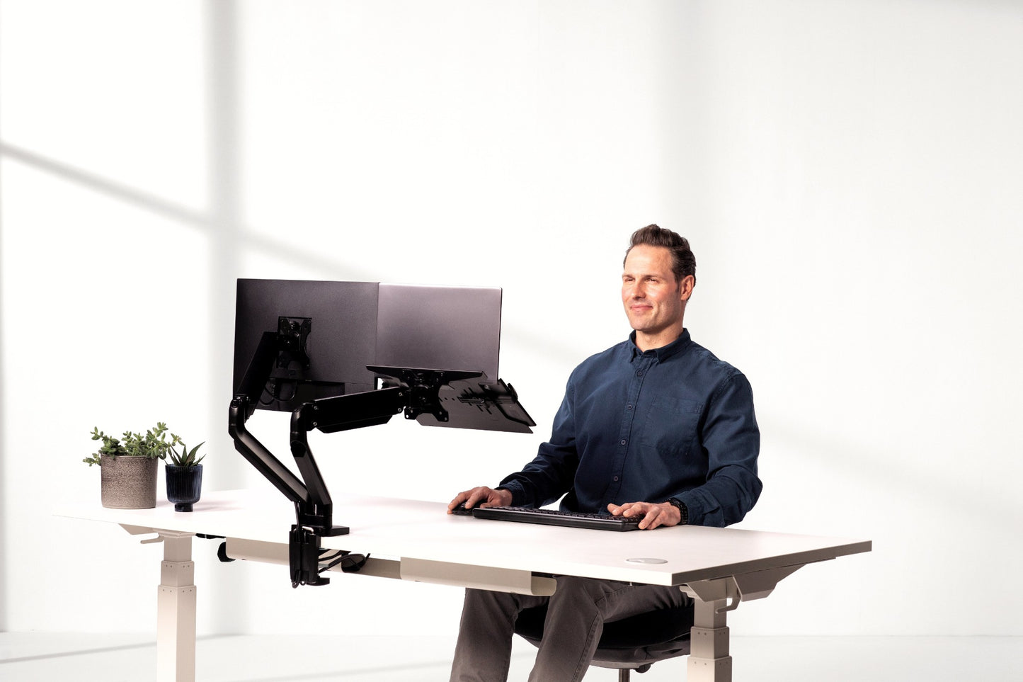 Fellowes Platinum Series Laptop Arm Accessory Mount