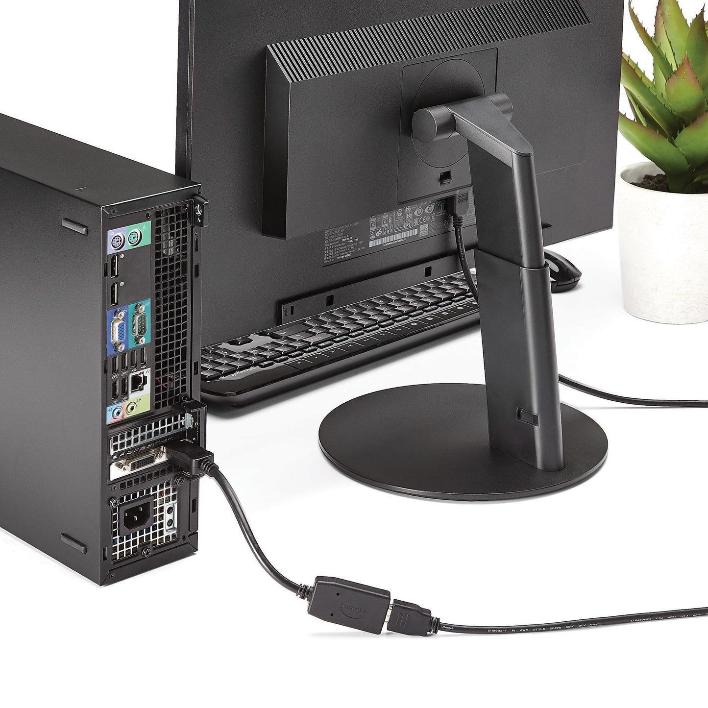 StarTech.com DisplayPort to HDMI Adapter - DP to HDMI Adapter/Video Converter Cable