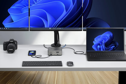 StarTech.com Universal Thunderbolt 5 Docking Station 140W