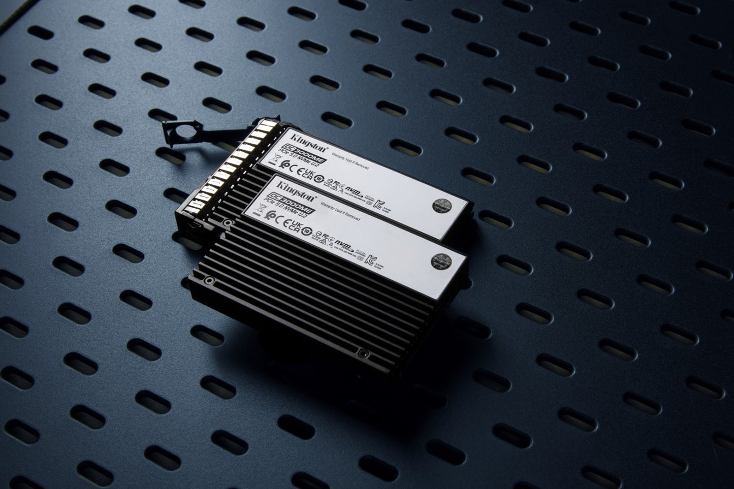 Kingston Technology SEDC3000ME/3T8 3.84TB NVMe PCIe Gen5 Enterprise SSD