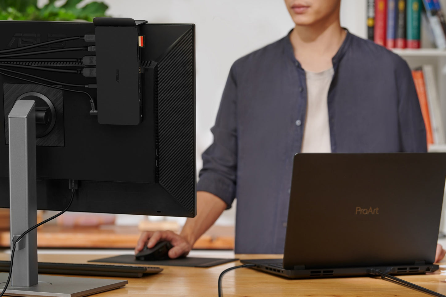 ASUS DC500 Thunderbolt 4 Docking Station