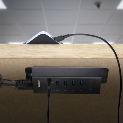 StarTech.com 7 Port USB C Hub - USB Type-C to 2x USB-C/5x USB-A - Commercial Metal