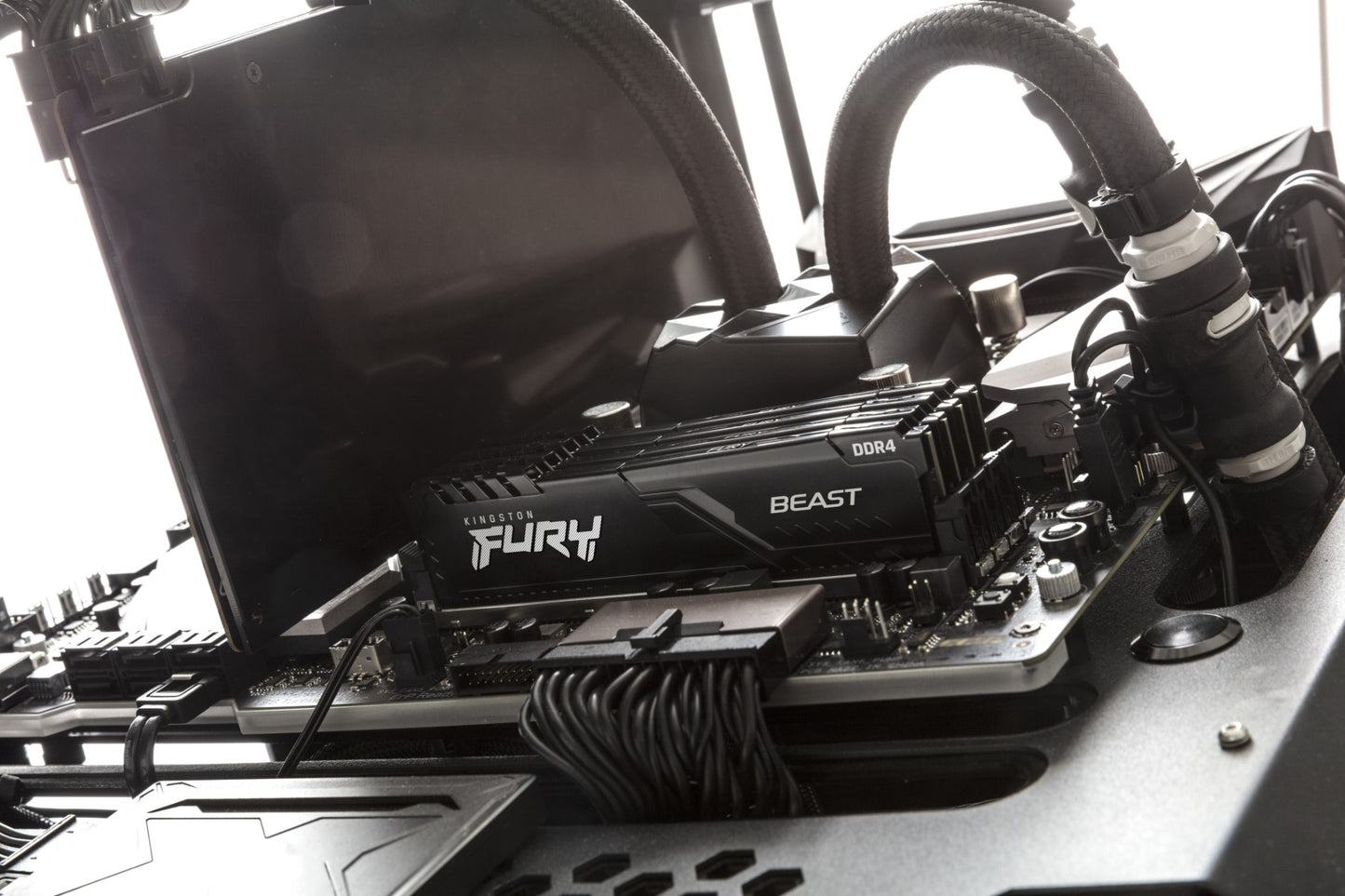 Kingston Technology FURY Beast 32GB DDR4 3200MT/s CL16 Desktop RAM (6BBK232)