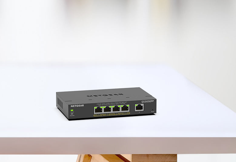 Netgear GS305EPP Networking