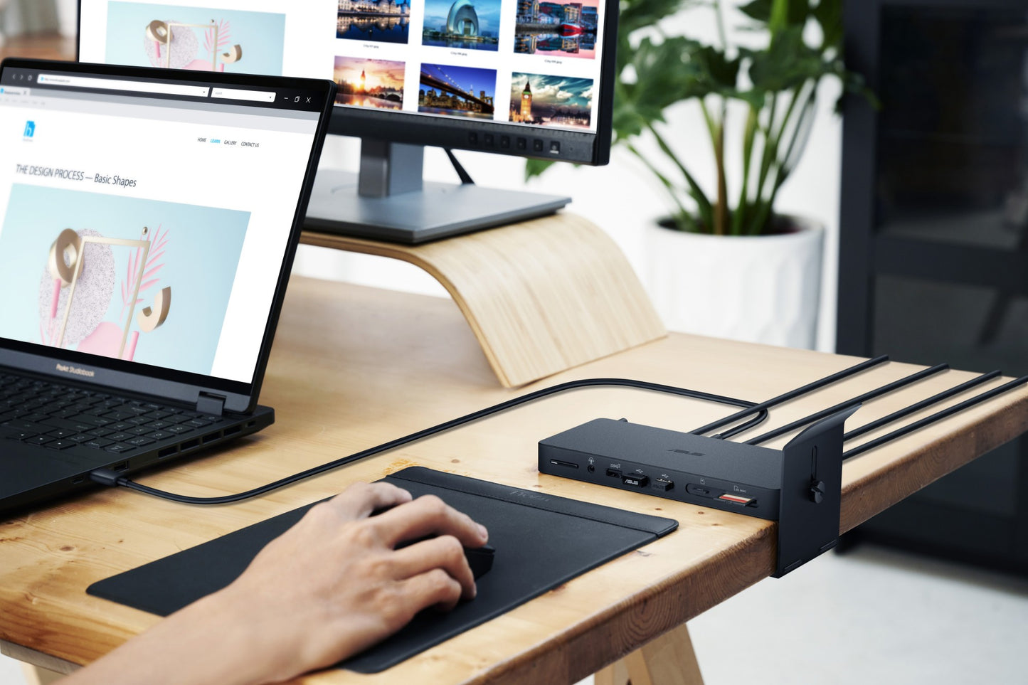 ASUS DC500 Thunderbolt 4 Docking Station