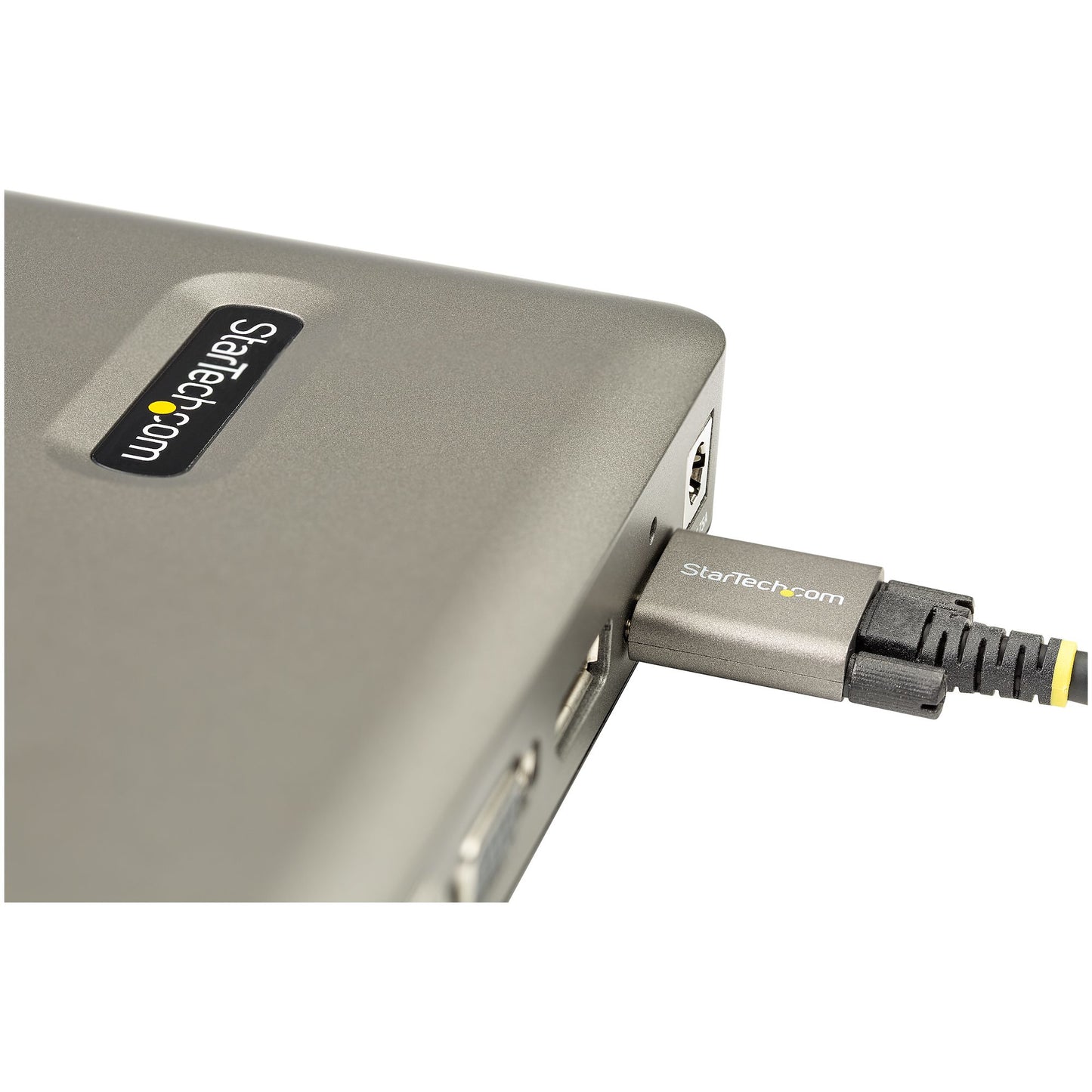 StarTech.com 30Hz or VGA USB-C Docking Station 65W