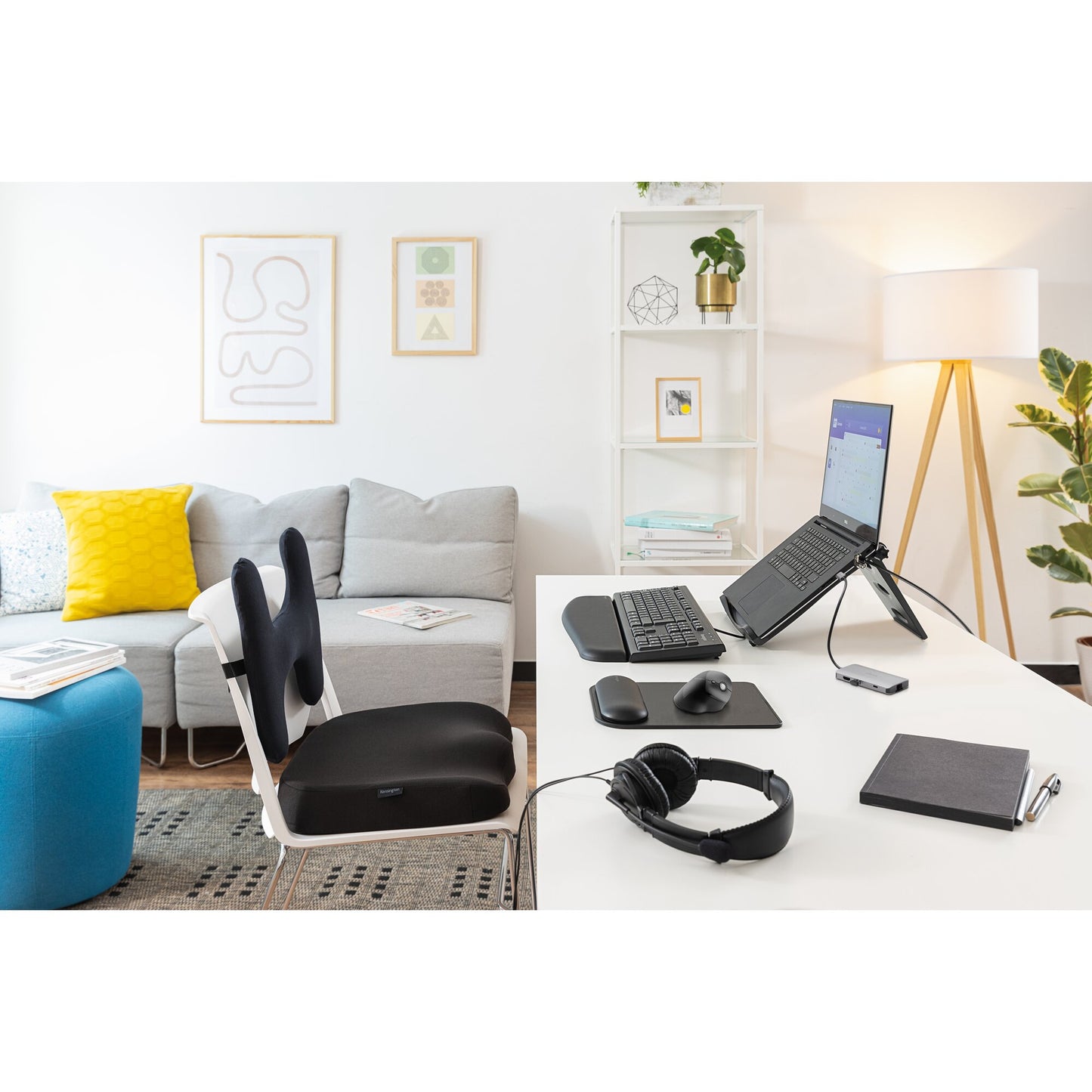 Kensington UH1400P 8-in-1 Driverless USB-C Docking Station