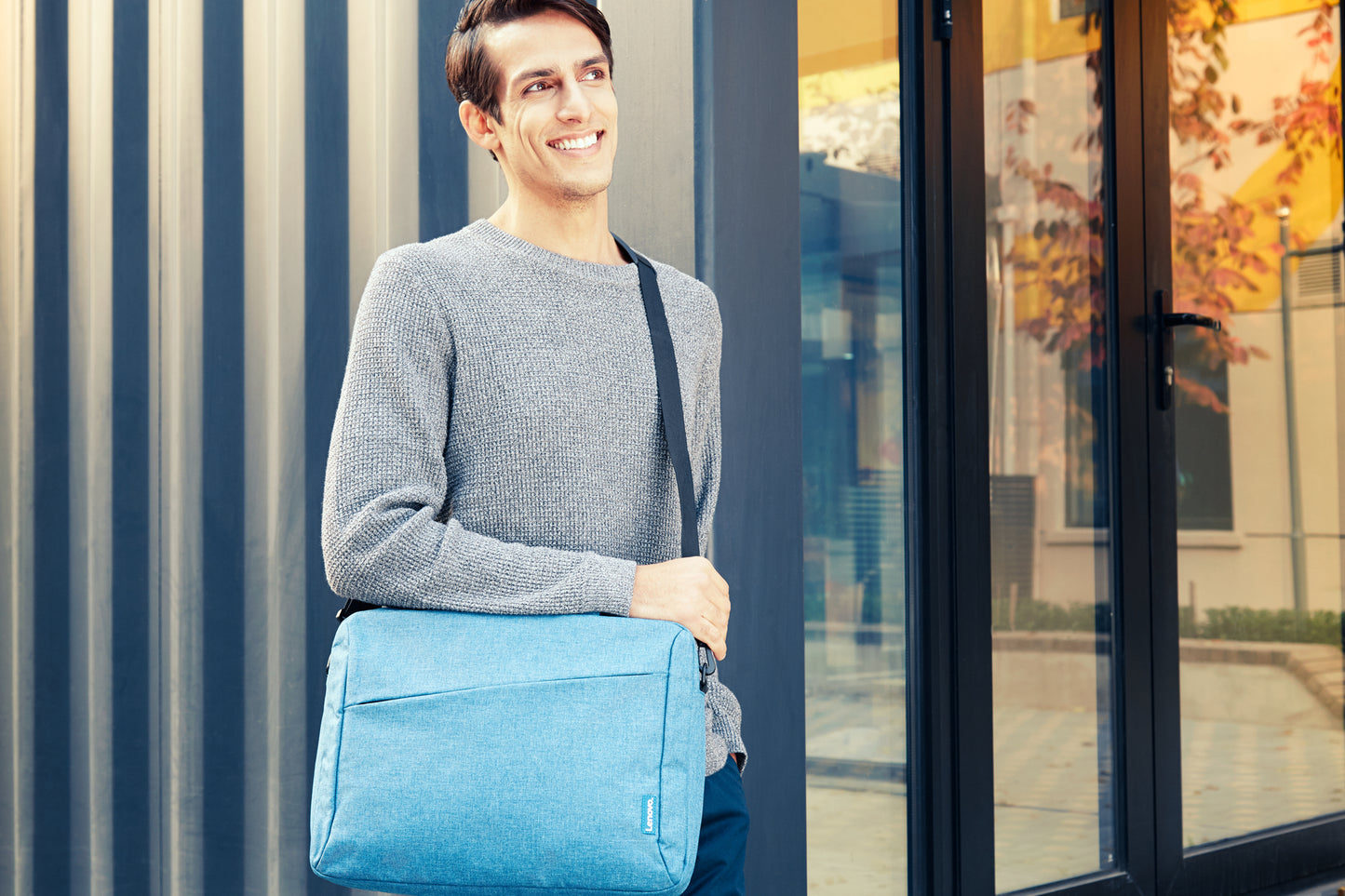 Lenovo GX40Q17230 laptop case 39.6 cm (15.6") Toploader bag Blue