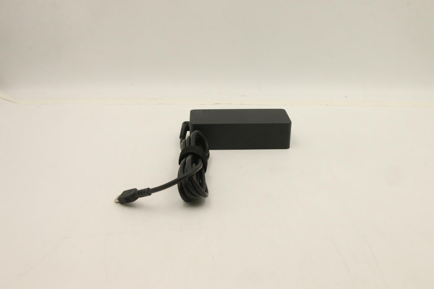 Lenovo 5A10W86302 power adapter/inverter Indoor 65 W Black Charger