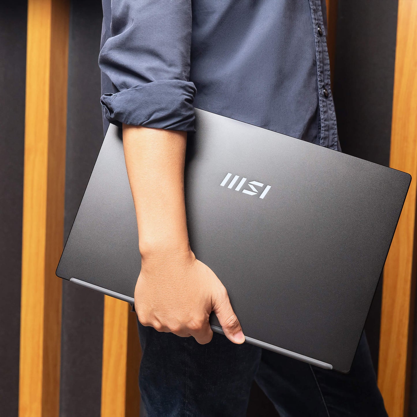 MSI Modern 15 H C2RMG-282UK 15.6" Core 5 210H 16GB 512GB SSD Laptop